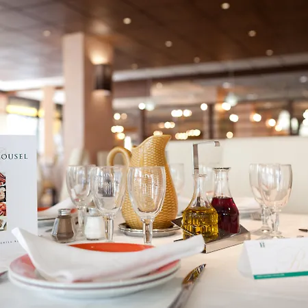 Hotel Roissy 4*