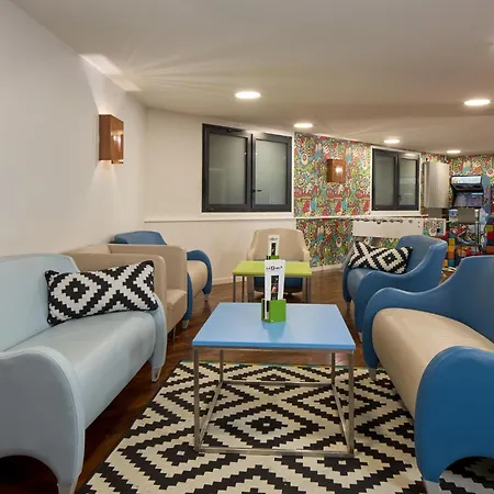 Roissy Hotel 4*