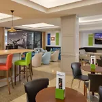 Otel Roissy