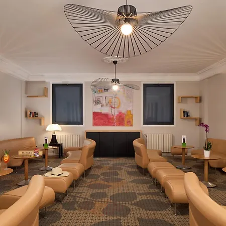 Roissy Hotell